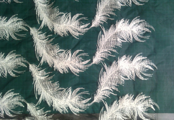 व्हाइट फेदर organza पैटर्न परिधान के लिए कपास फीता कपड़े कढ़ाई
